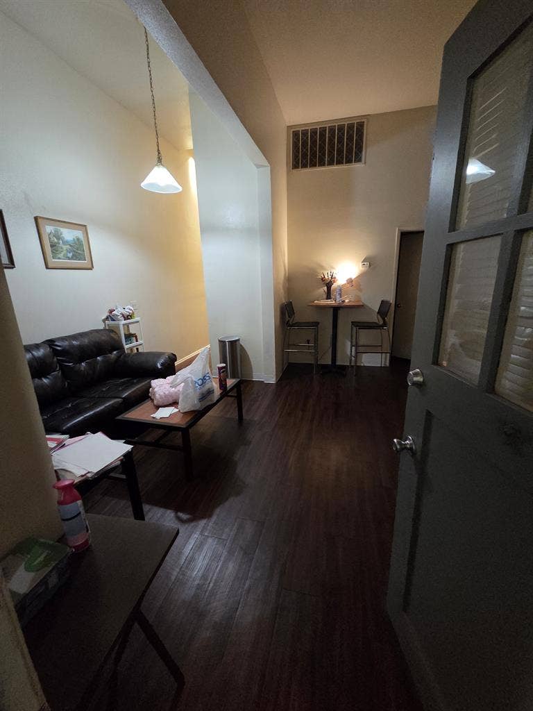 AMAZING priced room!!