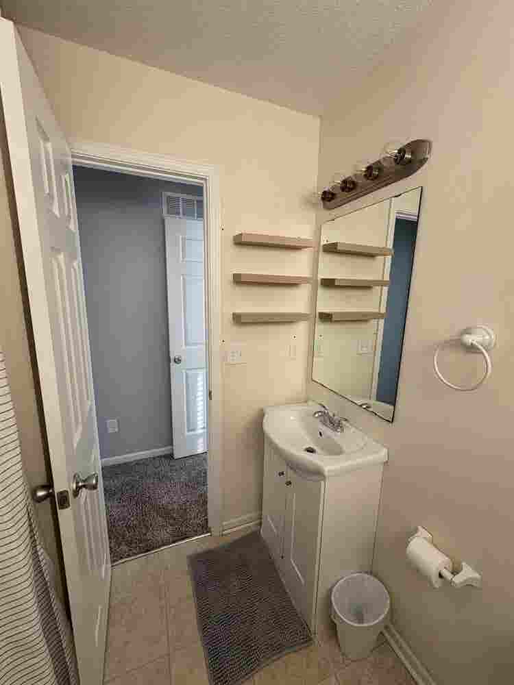 1 BR in Kansas City