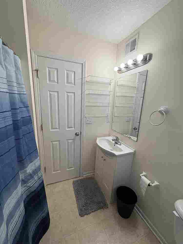 1 BR in Kansas City