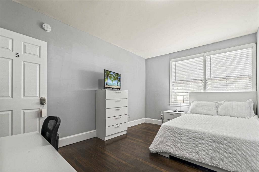 7 BR in Jacksonville