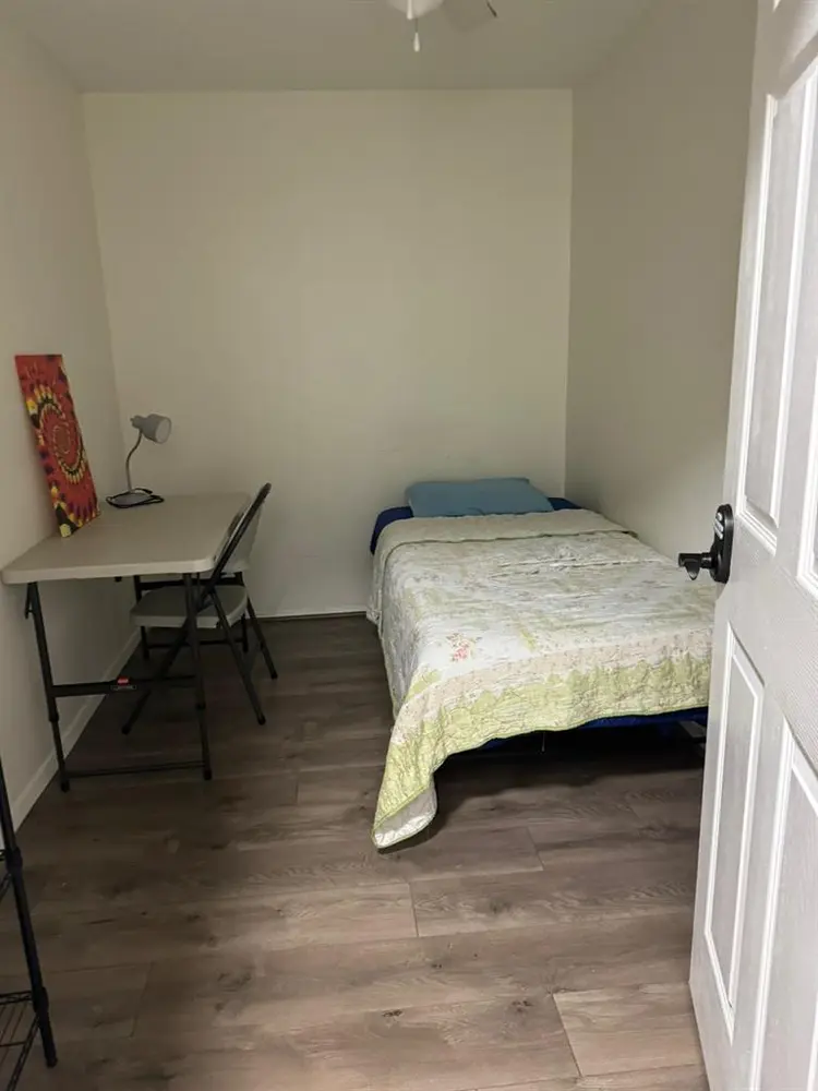 7 BR in Houston