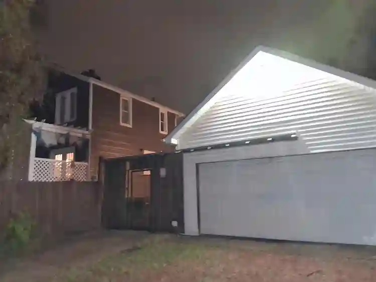 I need a roomie ASAP, check it out!