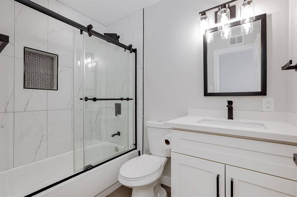 6 BR in Las Vegas