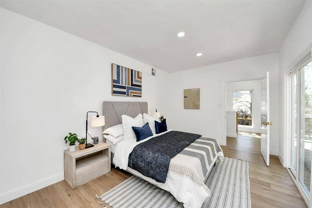 3 BR in Clear Lake Shores