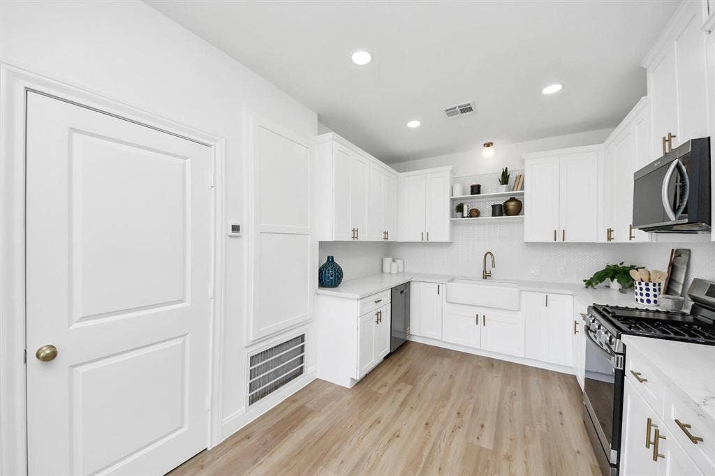 3 BR in Clear Lake Shores