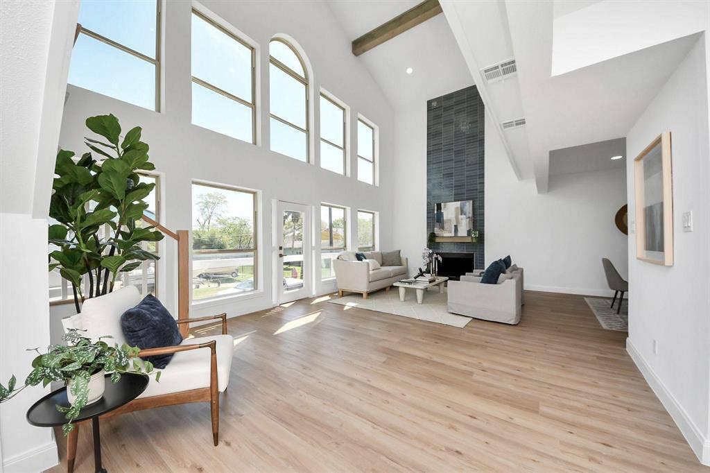 3 BR in Clear Lake Shores