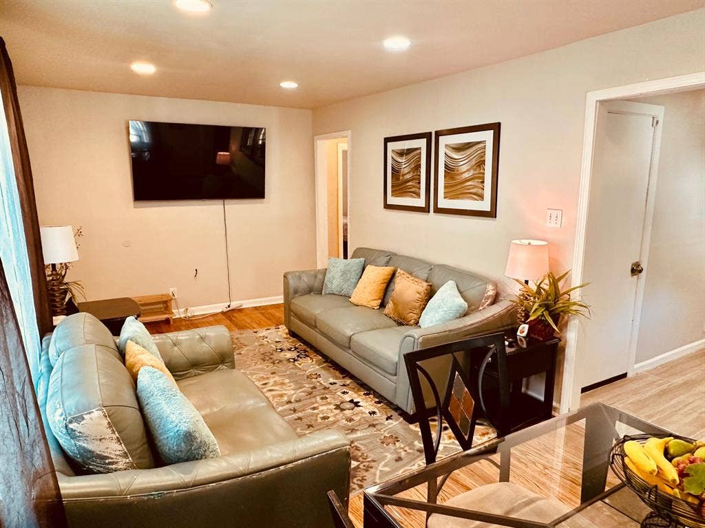 3 BR in Atlanta