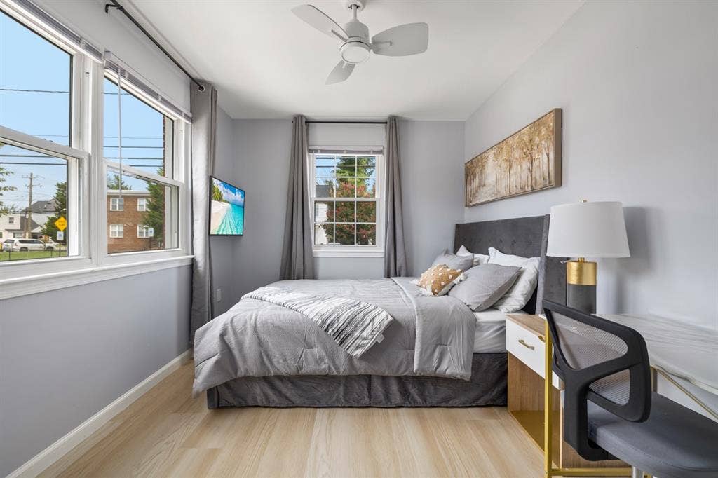 Private entrance guest suite!