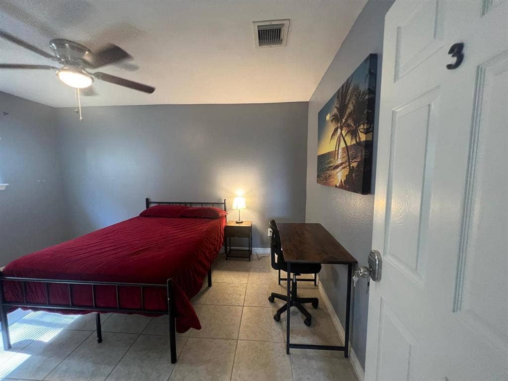 3 BR in Houston