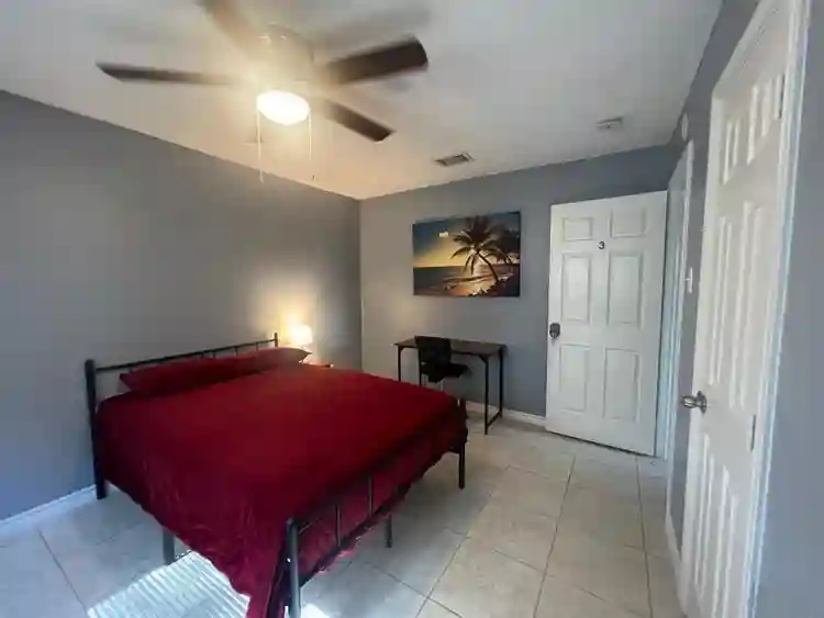 3 BR in Houston