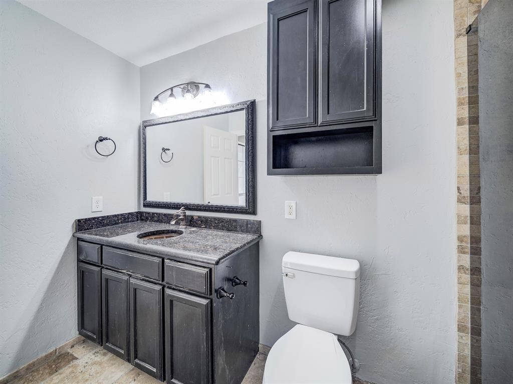 7 BR in Mesquite