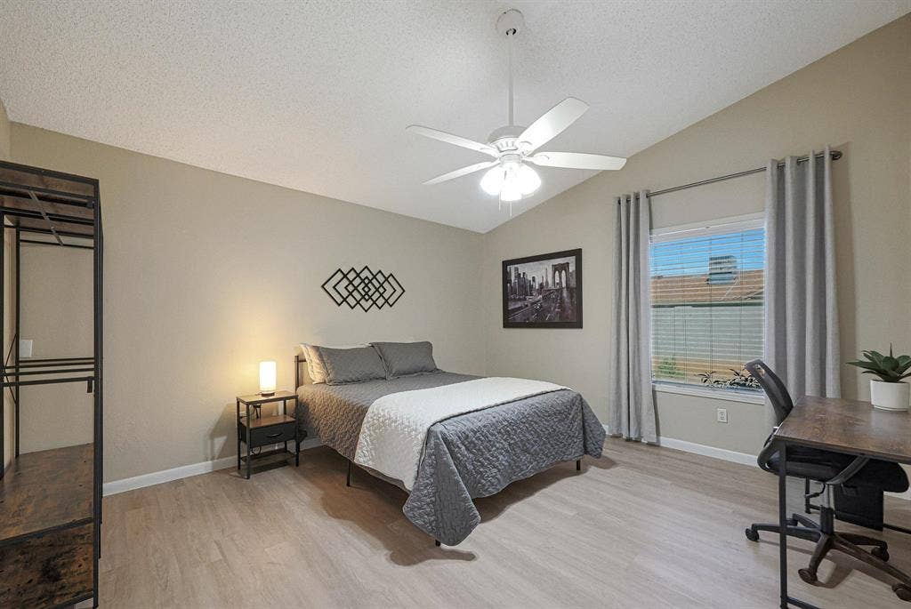 8 BR in Phoenix