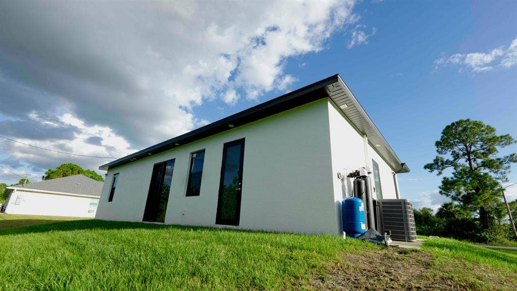 3 BR in Lehigh Acres