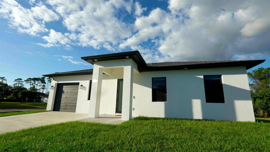 3 BR in Lehigh Acres