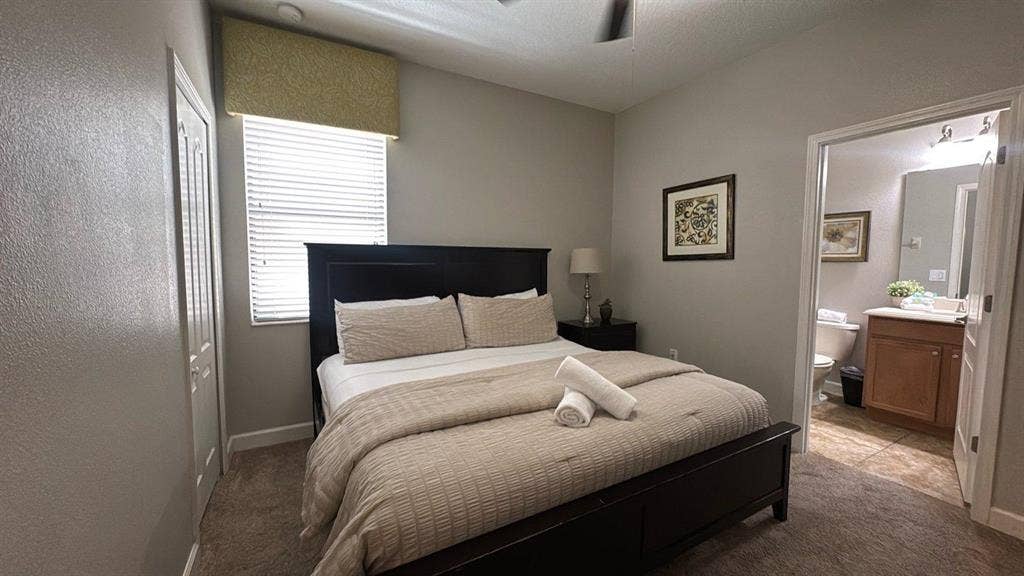 3 BR in Four Corners