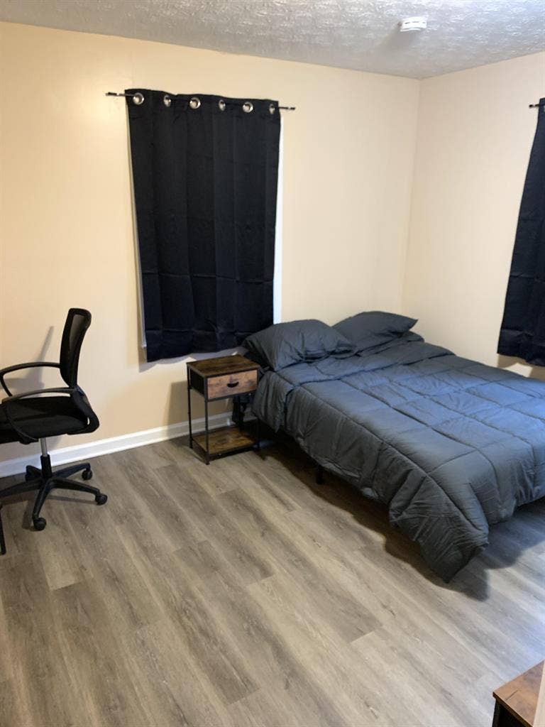4 BR in Atlanta