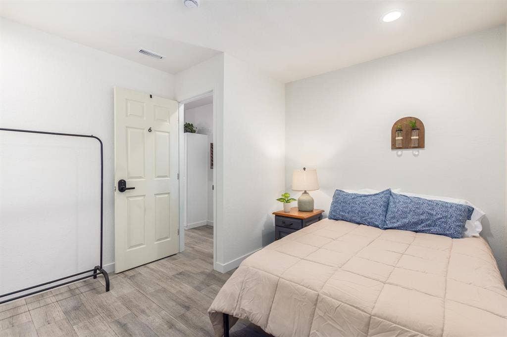 7 BR in Phoenix