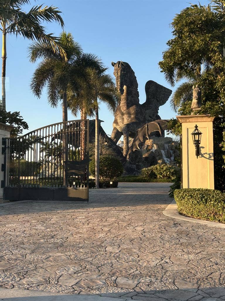 2 BR in Hallandale Beach