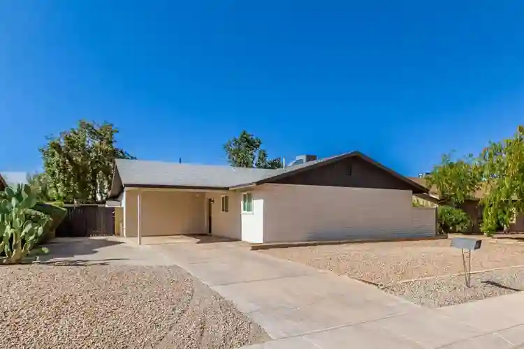 7 BR in Phoenix