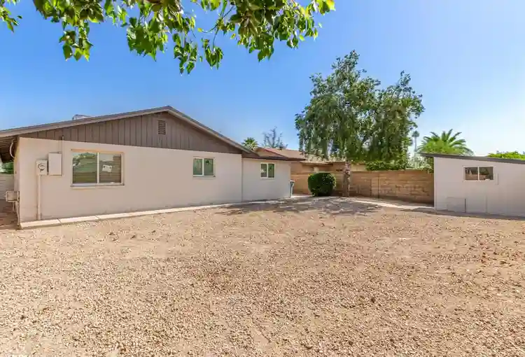 7 BR in Phoenix