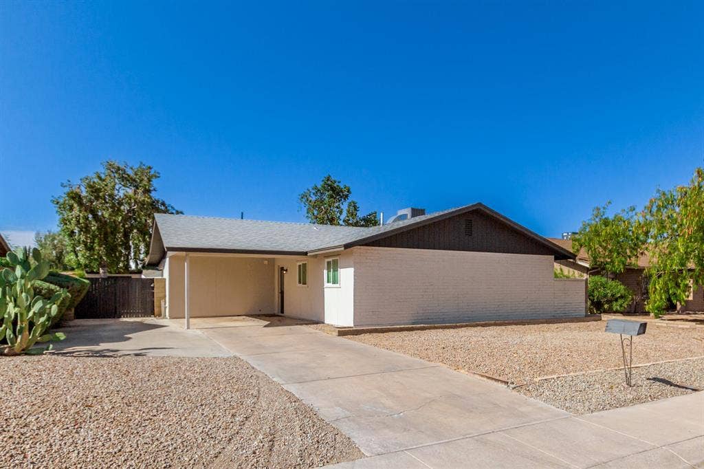 6 BR in Phoenix