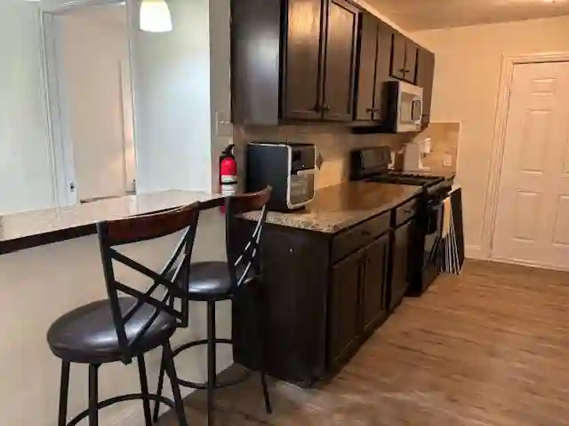 6 BR in Dallas