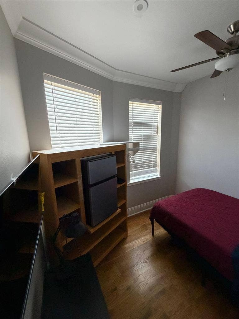 9 BR in Houston