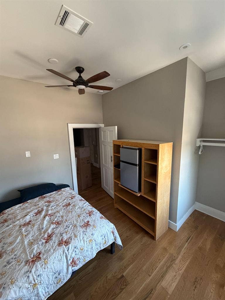 9 BR in Houston