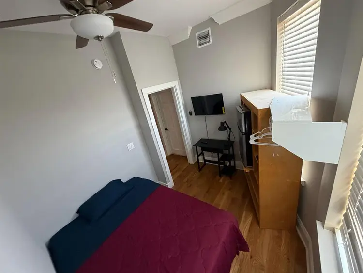 9 BR in Houston