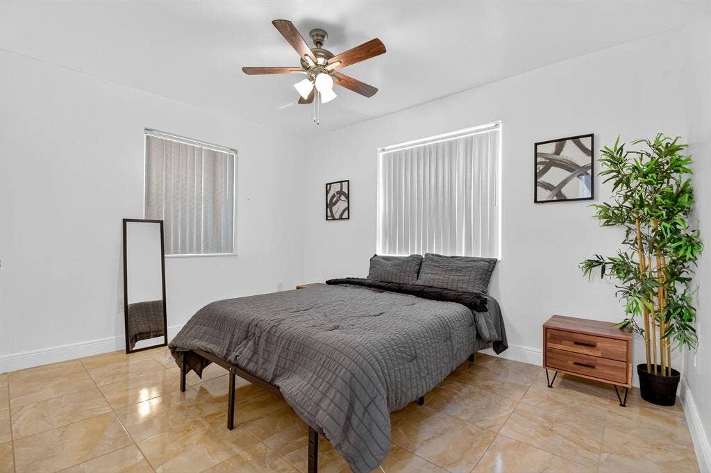 4 BR in North Miami