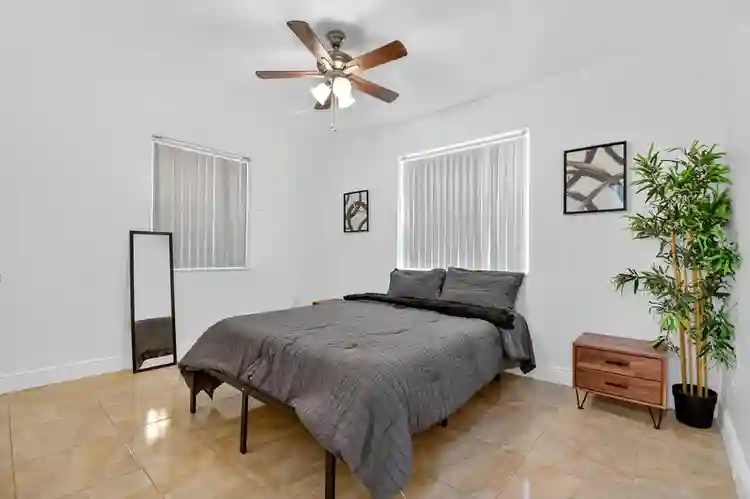 4 BR in North Miami
