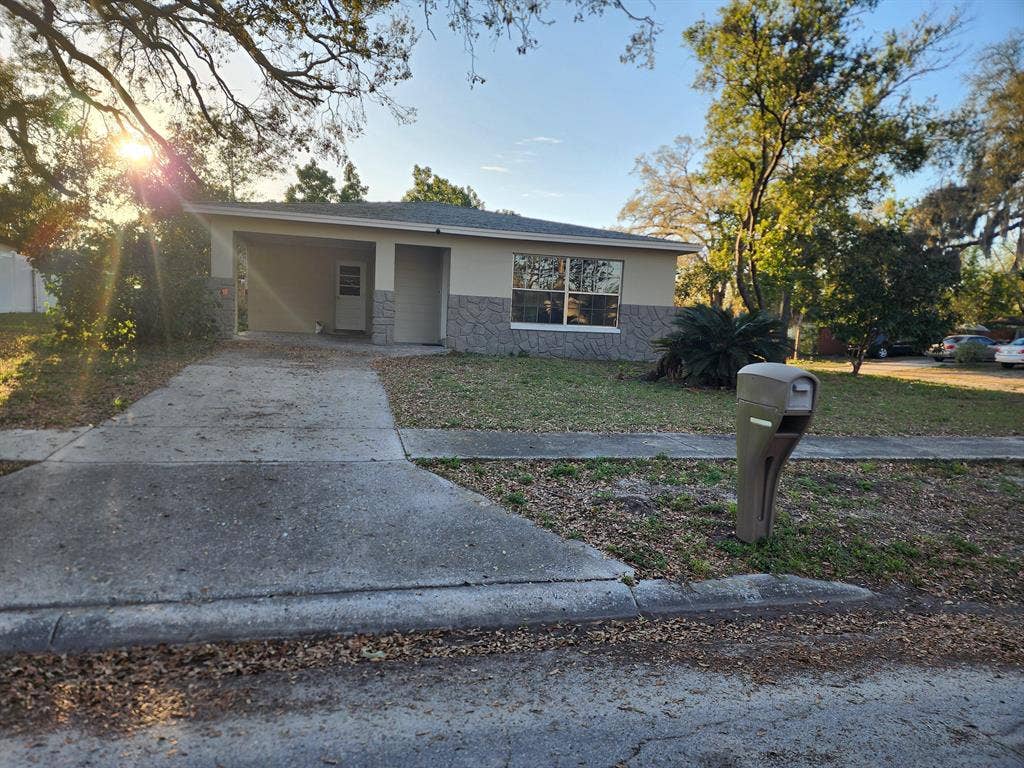 3 BR in Tampa