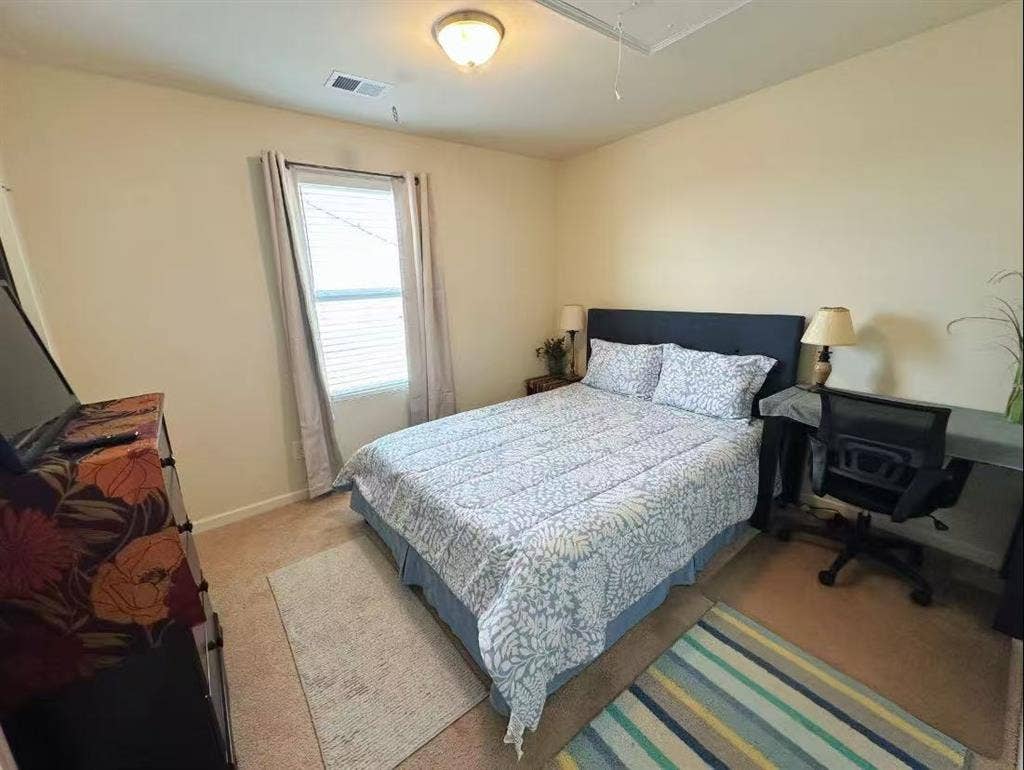 Room for rent in Villa Rica