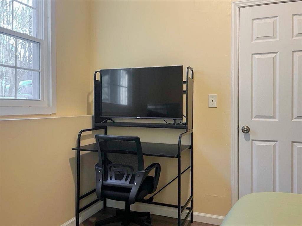 12 BR in Mableton