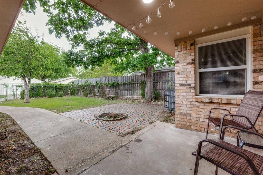 3 BR in Dallas
