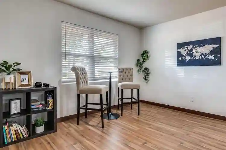 3 BR in Dallas
