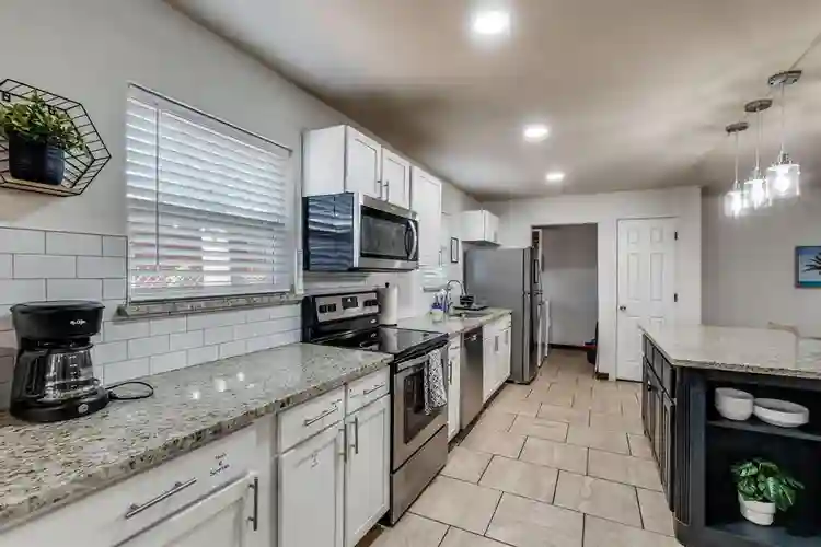 3 BR in Dallas