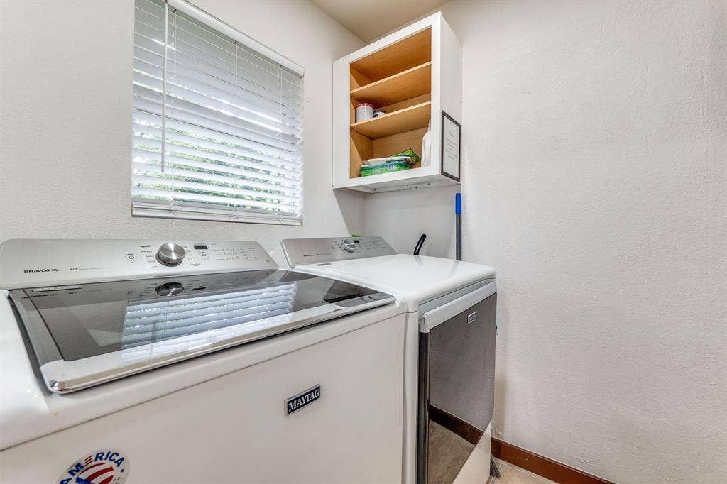 3 BR in Dallas