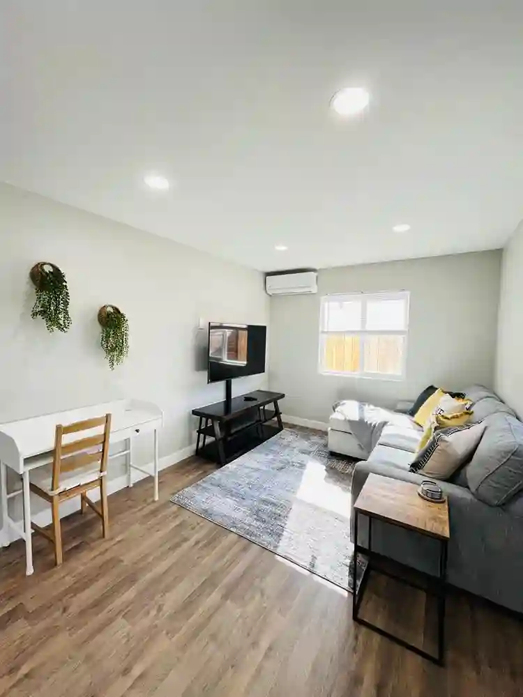 2 BR in San Diego