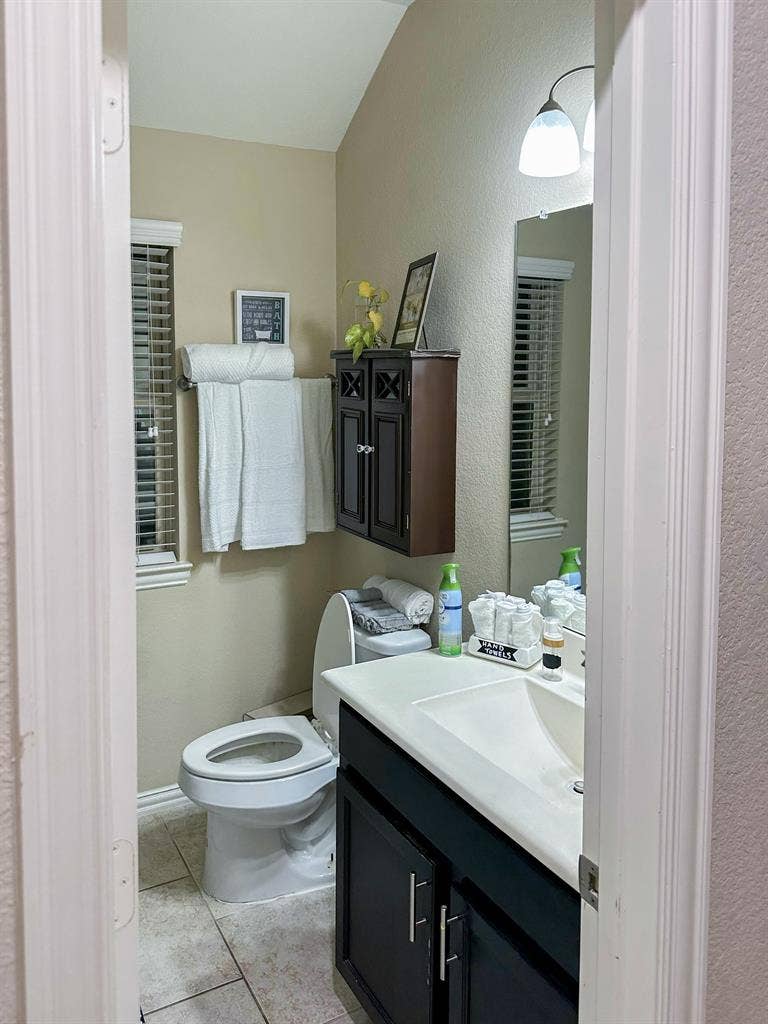2 BR in Houston