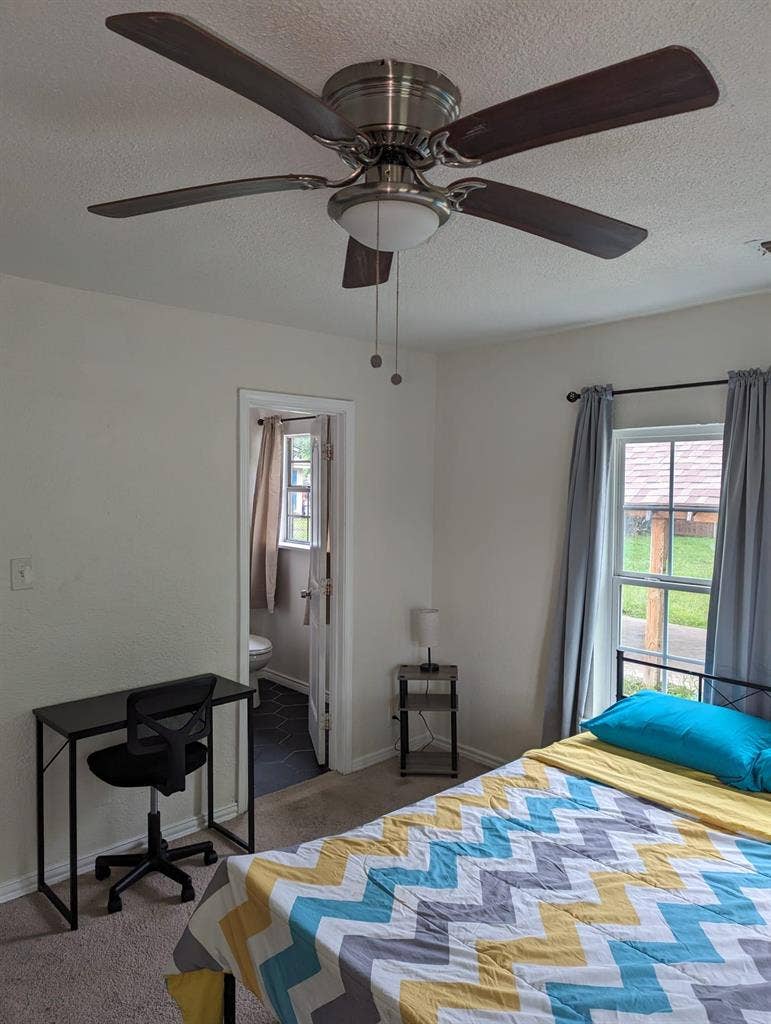 5 BR in Dallas