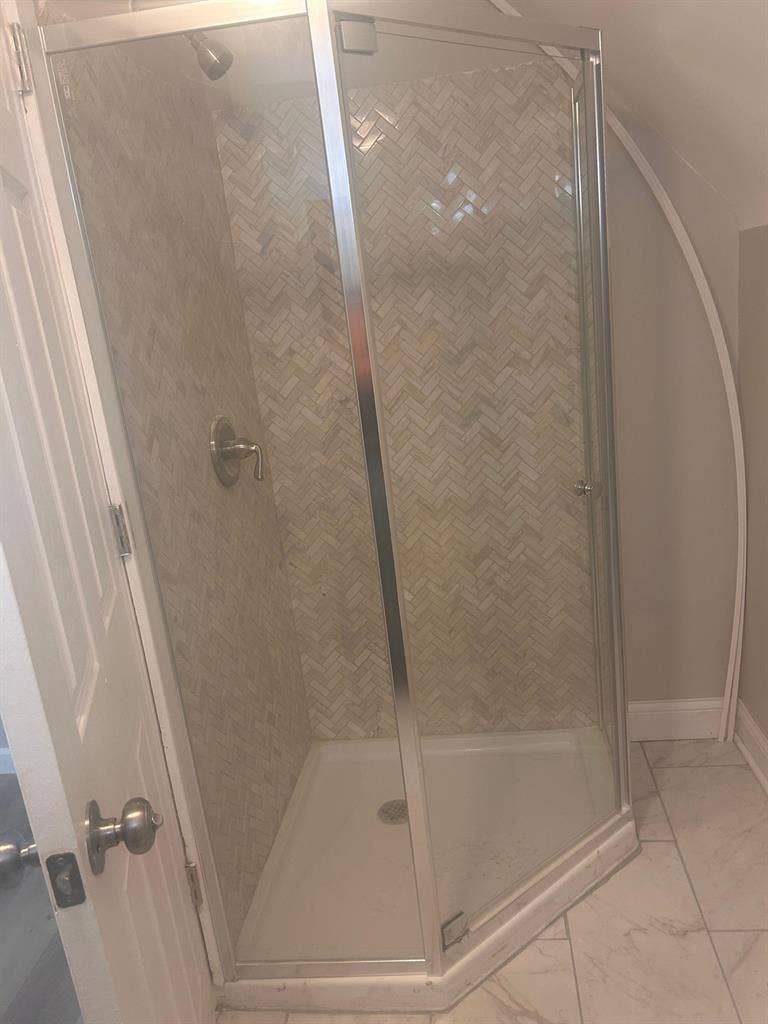 5 BR in Cleveland
