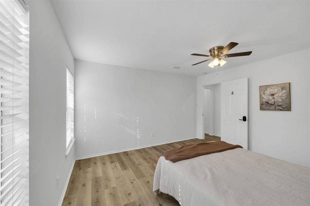 8 BR in Houston
