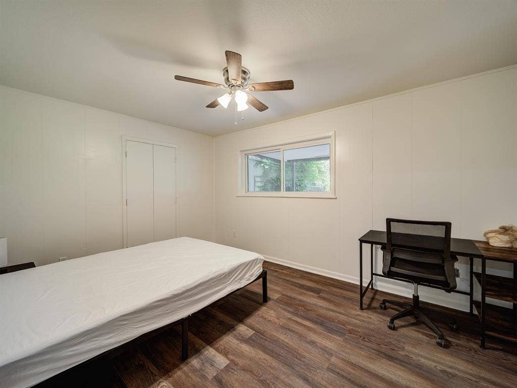 6 BR in Fort Worth