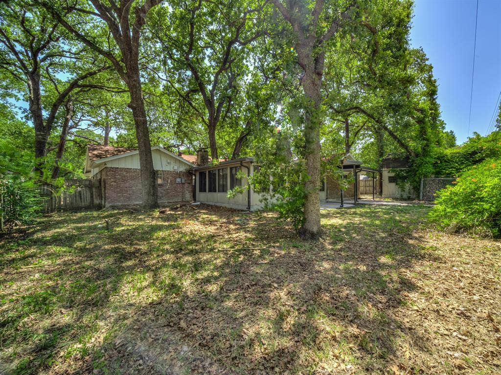 6 BR in Fort Worth