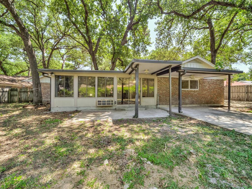 6 BR in Fort Worth