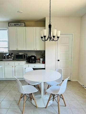 3 BR in Manor