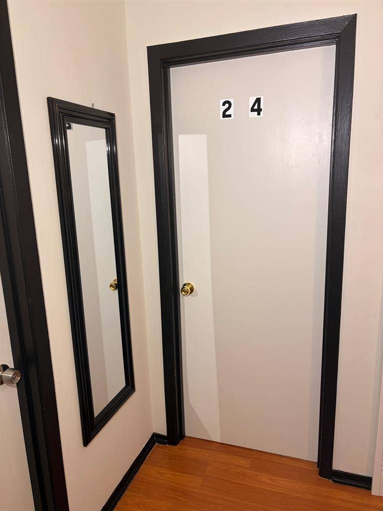 2 BR in Hitchcock