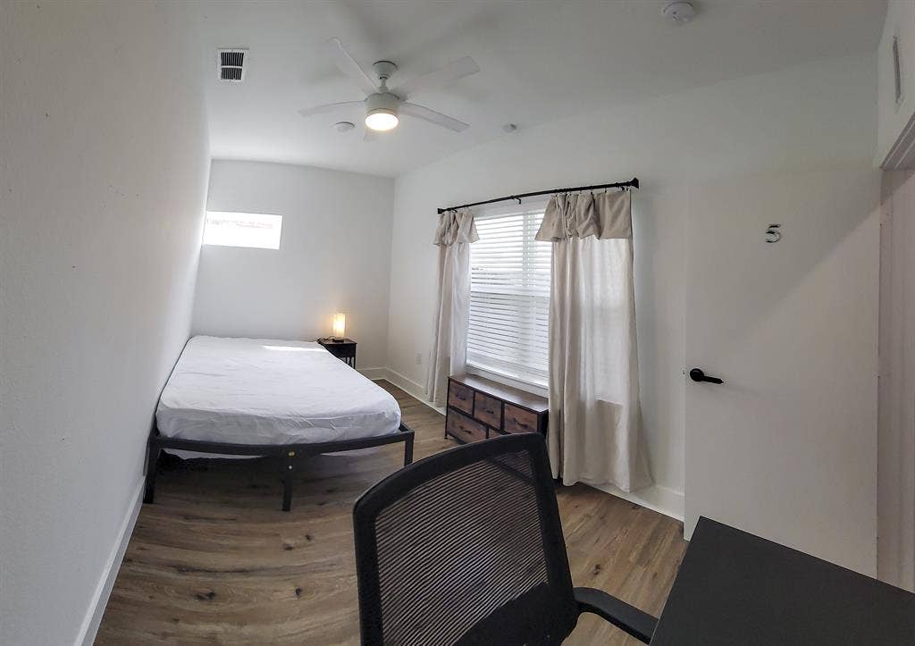 7 BR in Dallas