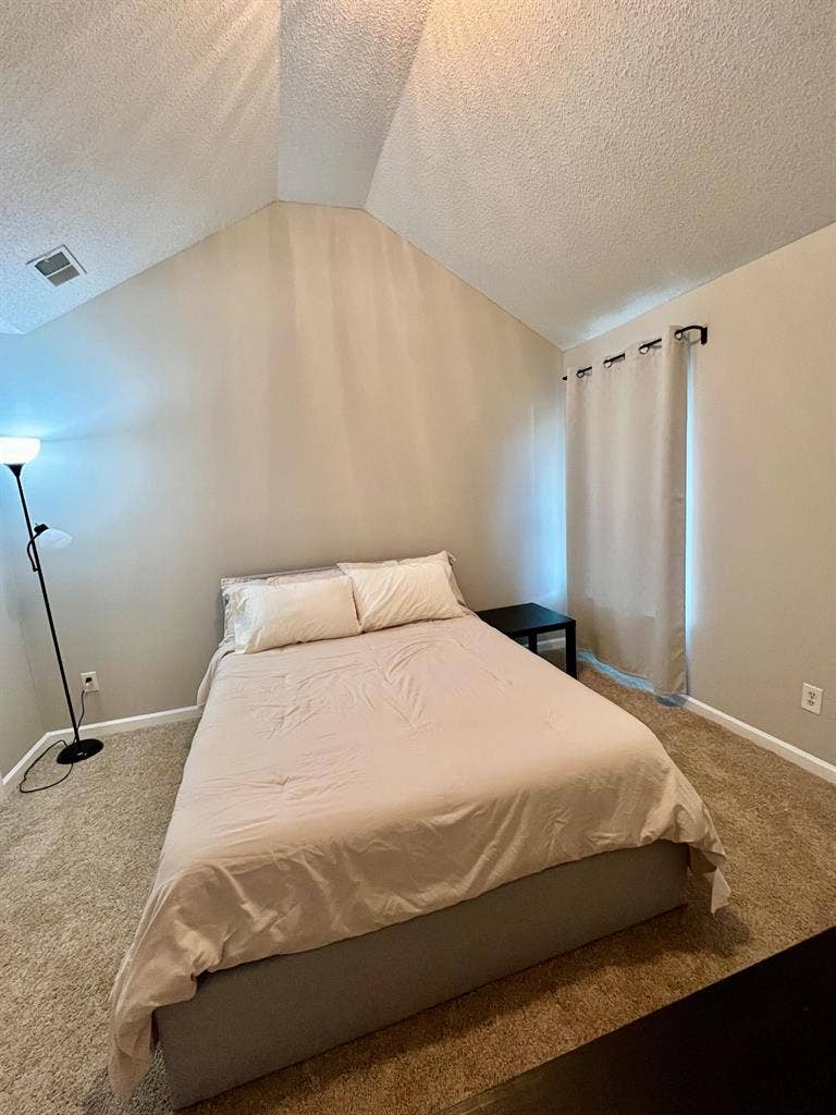 1 BR in Riverdale